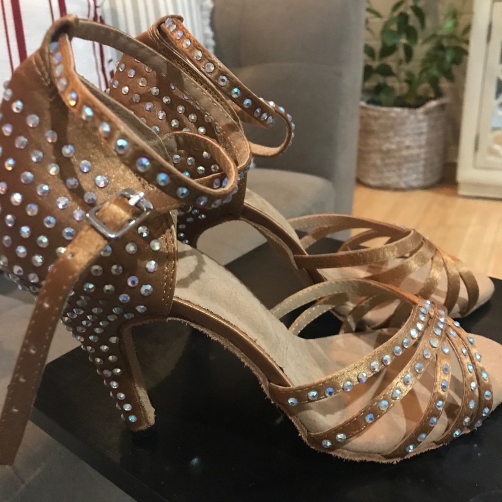 Salsa Shoes sz8
